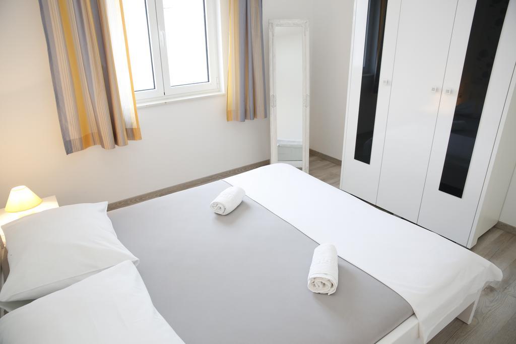 Apartments Gabrijel Vodice Exterior photo